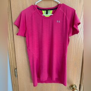 UNDER ARMOUR HeatGear Semi-Fitted High Performance Vibrant Pink Short Sleeve Tee